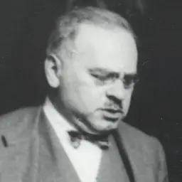 אלפרד אדלר במפגש בזלצבורג, 1925; צלם לא ידוע, מארכיון האגודה הגרמנית לפסיכולוגיה אינדיבידואלית