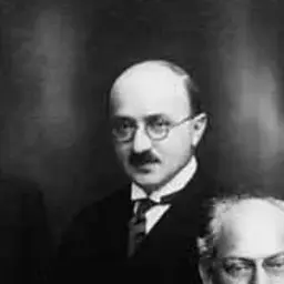 “הוועדה” בשנת 1922: יושבים – זיגמונד פרויד, שנדור פרנצי והאנס זכס; עומדים – אוטו רנק, קרל אברהם, מקס אייטינגון וארנסט ג׳ונס; צילום: סטודיו בקר ומאס (מרי בהם), ברלין