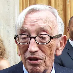 Jean-Bertrand Pontalis at the inauguration of rue Gaston-Gallimard in Paris, photographed by LPLT, 2011