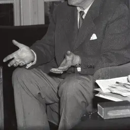 Carl Gustav Jung during an interview at his home in Küsnacht, photographed by Comet Photo AG, Zurich, 1955 (ETH-Bibliothek Zürich)