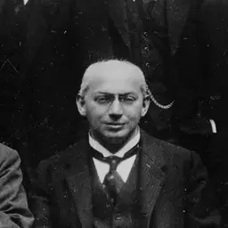 Sigmund Freud with colleagues at the Sixth International Psychoanalytical Congress, The Hague, 1920; J. C. Flügel is seated at the far right. Photographer unknown (Library of Congress)