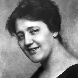 Melanie Klein in Budapest, photographed by Aladár Székely, c. 1910–1912